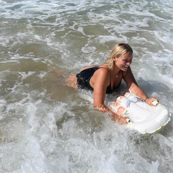 RCSMWPCH_L_1 Surf Mat – Welcome to Paradise Chalk
