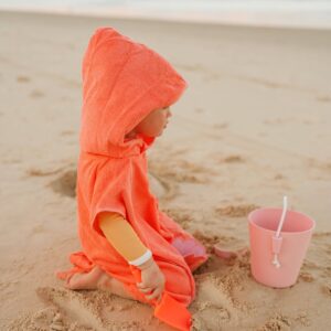 S3VBHTOT_L_2 Beach Hooded Towel – Ocean Treasure Neon Rose