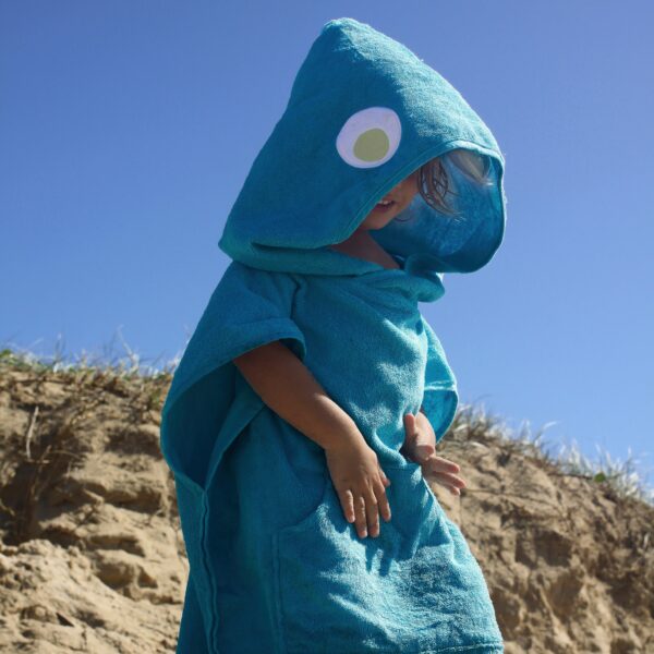 Beach Hooded Towel – Shark Tribe Deep Blue