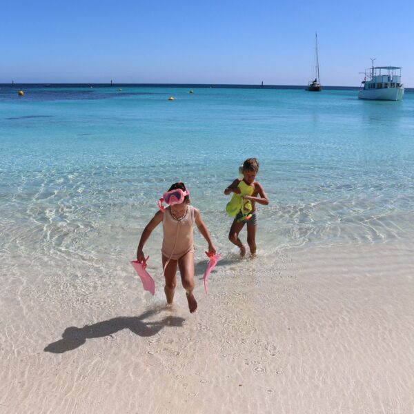 S3VDSMSS_L_5-_danniallen_-NO-WATERMARK Kids Dive Set Medium – Sea Seeker Ocean