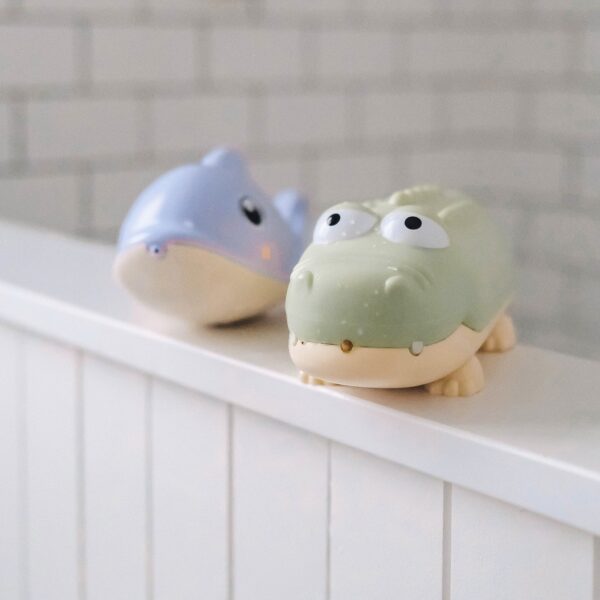 S41ASCRC_L_4 Water Squirters – Crocodile Pastel Green