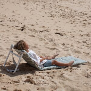 Reclining Beach Chair – The Vacay Olive