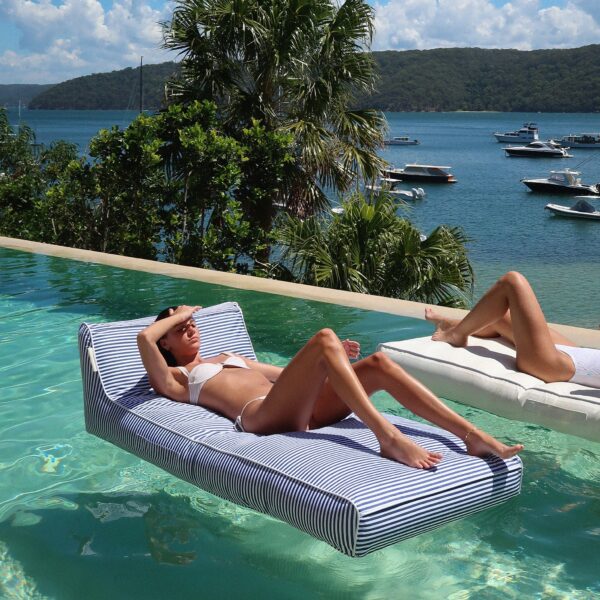 S41LLNVY_L_3 Luxe Lie-On Lounger Float – Le Weekend Navy