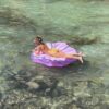 S41LXFLIL_L_6_cato.wellens Luxe Lie-On Float – Hibiscus Pastel Lilac