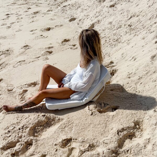 S51FSCAS_L_13 Take Anywhere Folding Chair – Casa Cream