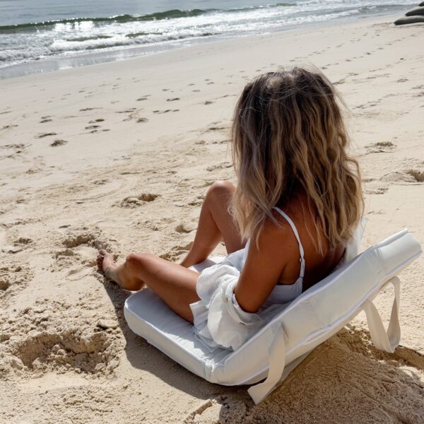 S51FSCAS_L_1_2f9c3ad0-e730-433b-9a89-80f6aee4fa68 Take Anywhere Folding Chair – Casa Cream