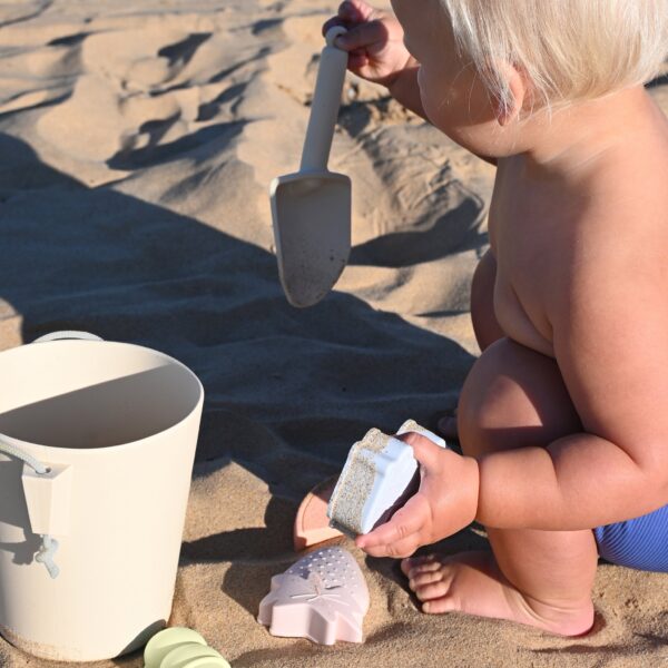 S51SSBML_L_4 Silicone Bucket & Spade Set – Apple Sorbet Multi
