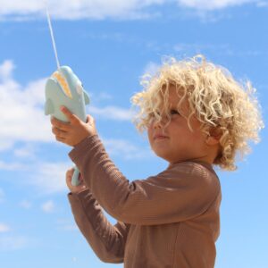Water Squirter – Shark Pastel Blue