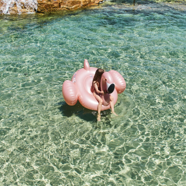 Luxe Ride-On Float – Flamingo Rose Gold