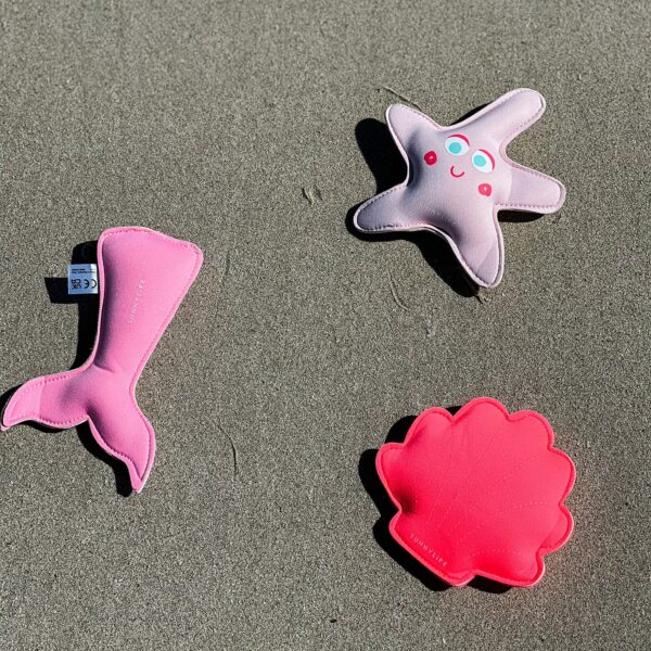 Dive Buddies – Melody the Mermaid Neon Strawberry