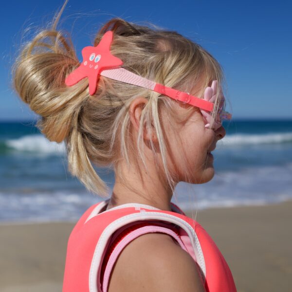 SCMSGNST_L_2 Mini Swim Goggles – Melody the Mermaid Neon Strawberry