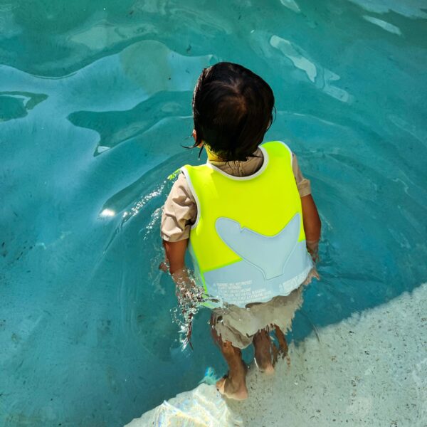 SCMSVAQL_L_2 Swim Vest 3-6 – Salty the Shark Aqua Neon Yellow