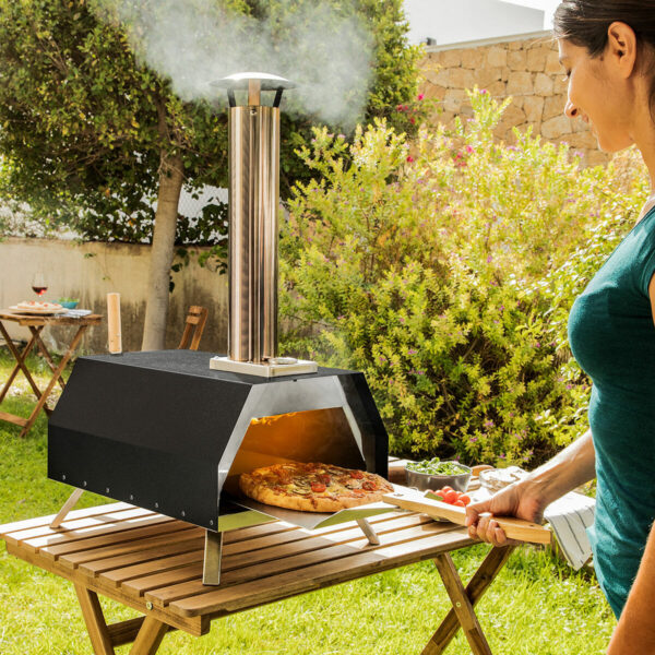 Pellet Pizza Oven with Accessories